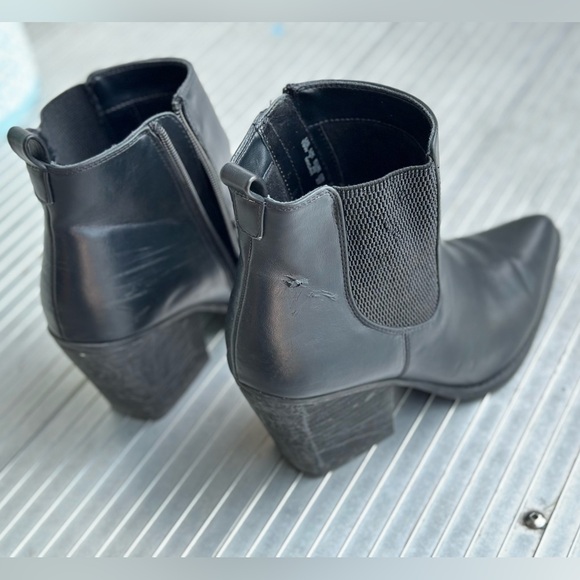 Soul Naturalizer Black Wedges Boots Size 10 Wide Zip Up Booties Heels Heeled - Picture 5 of 5